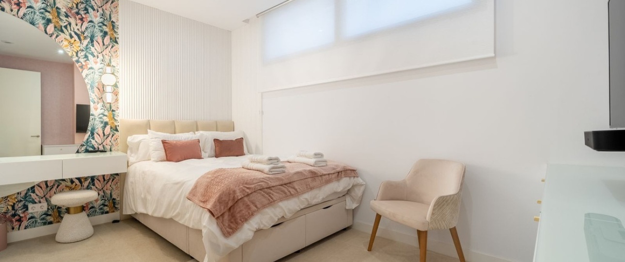 Resale - Villa - Marbella - Elviria