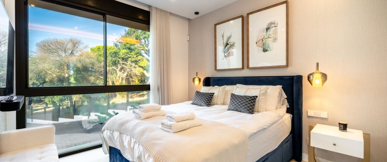 Resale - Villa - Marbella - Elviria