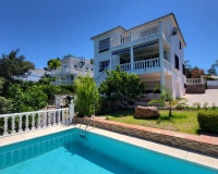 Resale - Villa - Marbella - Elviria