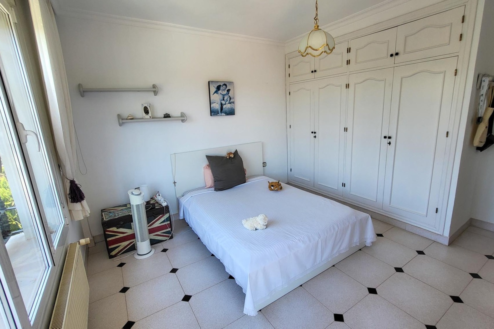 Resale - Villa - Marbella - Elviria