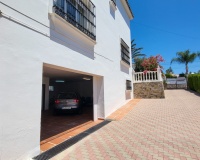 Resale - Villa - Marbella - Elviria