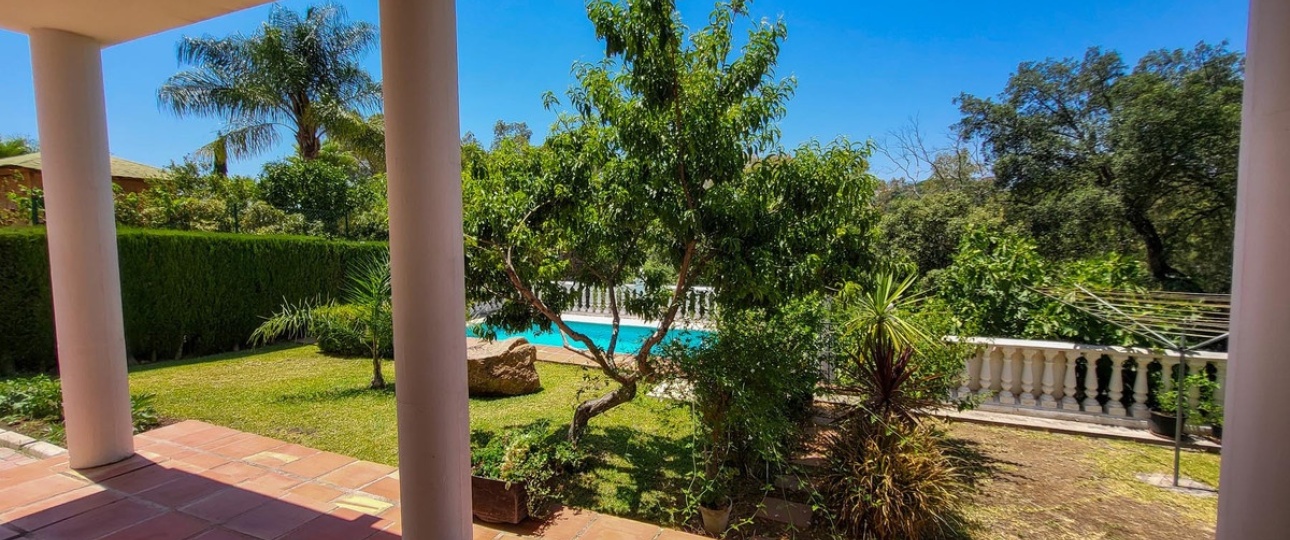 Resale - Villa - Marbella - Elviria