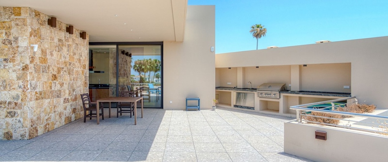 Resale - Villa - Marbella - Elviria