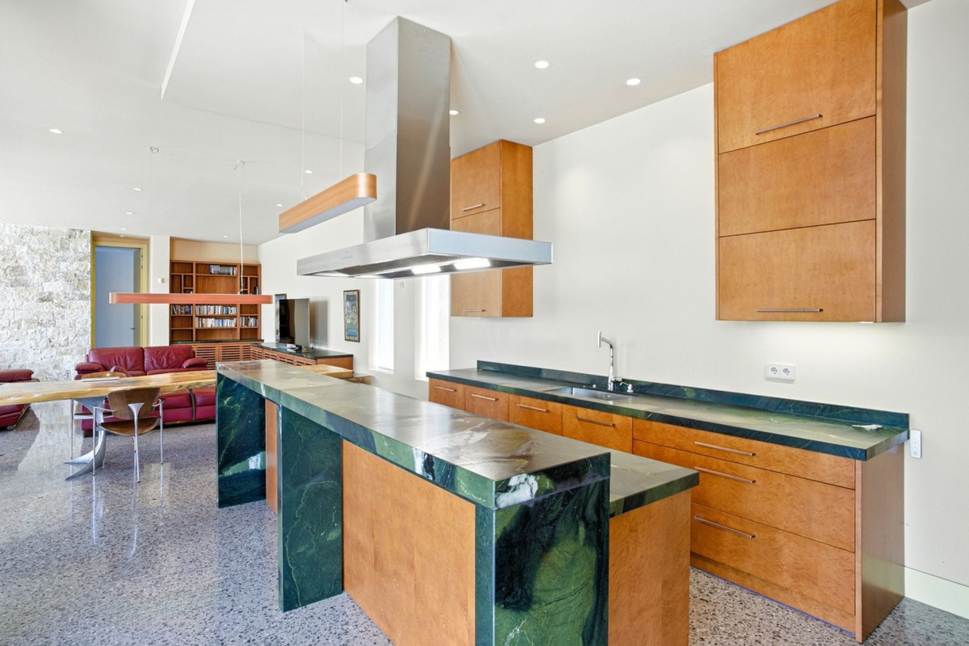 Resale - Villa - Marbella - Elviria