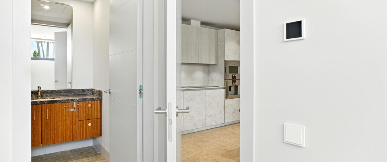 Resale - Villa - Marbella - Elviria