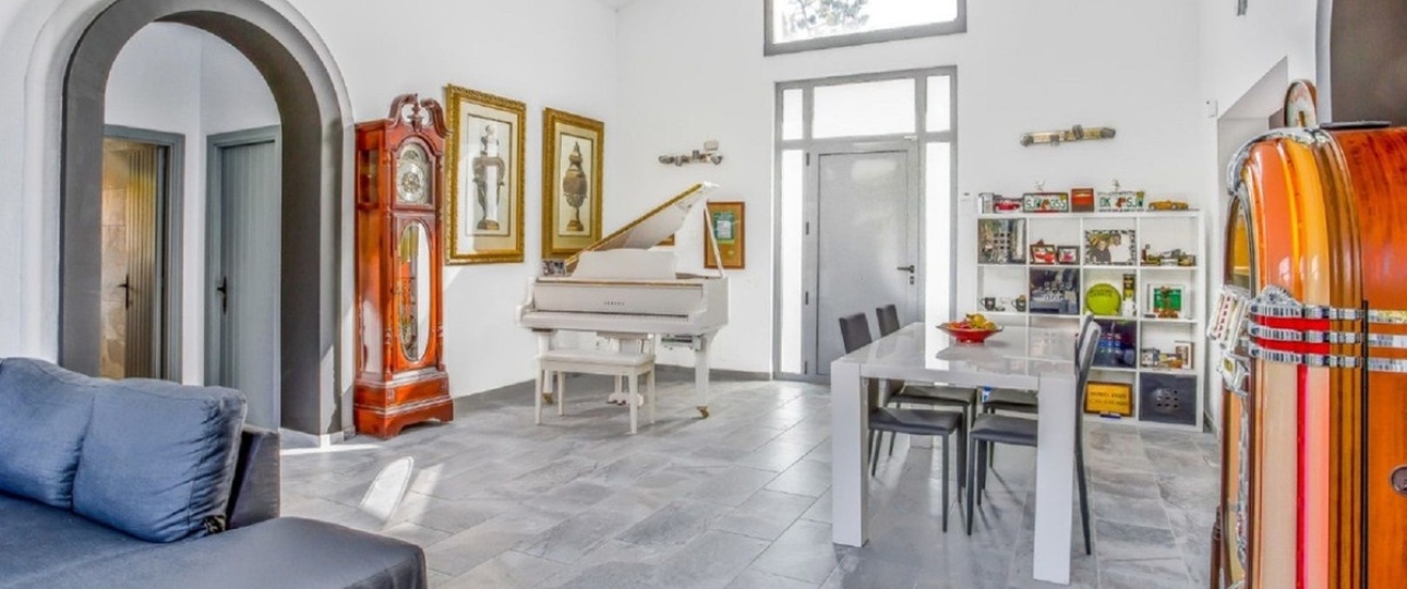 Resale - Villa - Marbella - Elviria