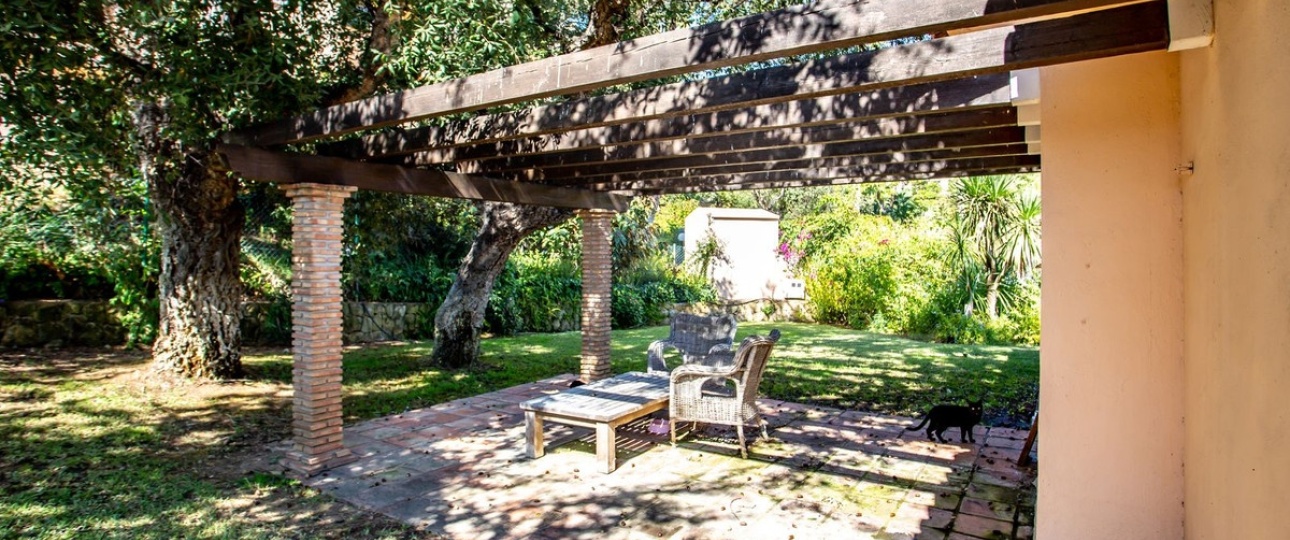 Resale - Villa - Marbella - Elviria