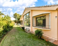 Resale - Villa - Marbella - Elviria