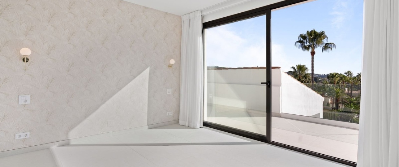 Resale - Villa - Marbella - Elviria