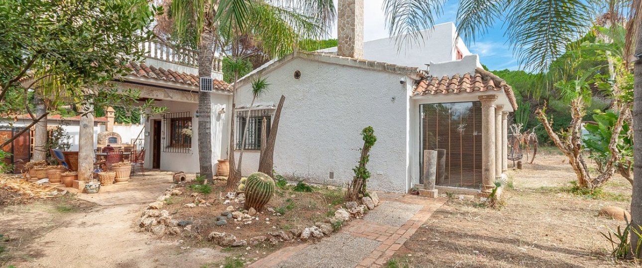 Resale - Villa - Marbella - Elviria