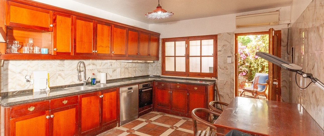 Resale - Villa - Marbella - Elviria