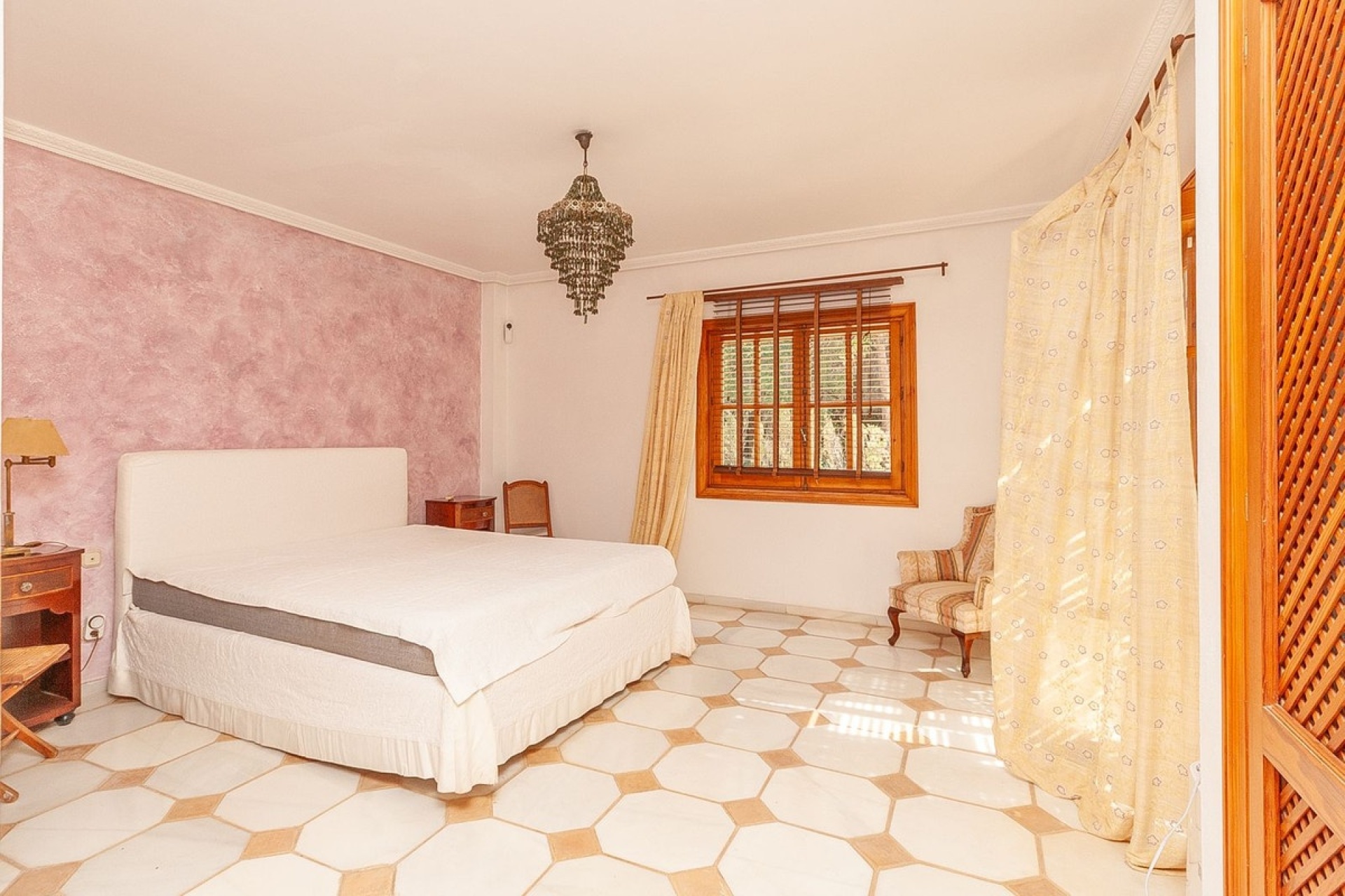 Resale - Villa - Marbella - Elviria