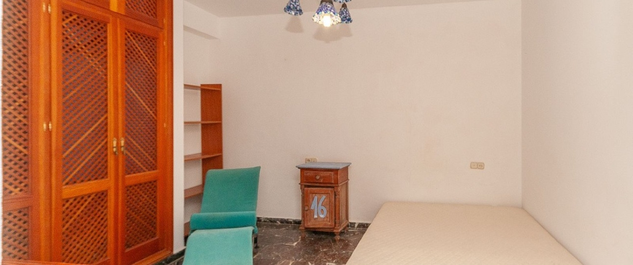 Resale - Villa - Marbella - Elviria