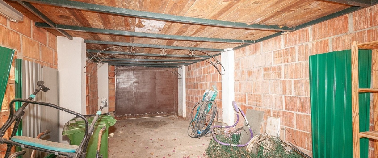Resale - Villa - Marbella - Elviria