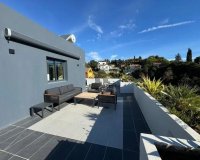 Resale - Villa - Marbella - Elviria