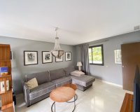 Resale - Villa - Marbella - Elviria