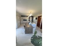 Resale - Villa - Marbella - Guadalmina Alta