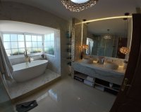 Resale - Villa - Marbella - Guadalmina Alta