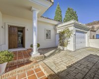 Resale - Villa - Marbella - Guadalmina Alta