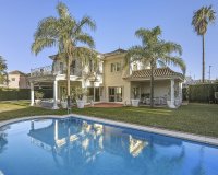 Resale - Villa - Marbella - Guadalmina Alta