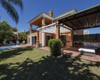 Resale - Villa - Marbella - Guadalmina Alta