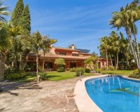 Resale - Villa - Marbella - Guadalmina Alta