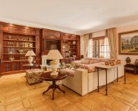 Resale - Villa - Marbella - Guadalmina Alta