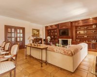 Resale - Villa - Marbella - Guadalmina Alta