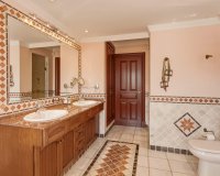 Resale - Villa - Marbella - Guadalmina Alta