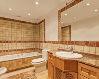 Resale - Villa - Marbella - Guadalmina Alta