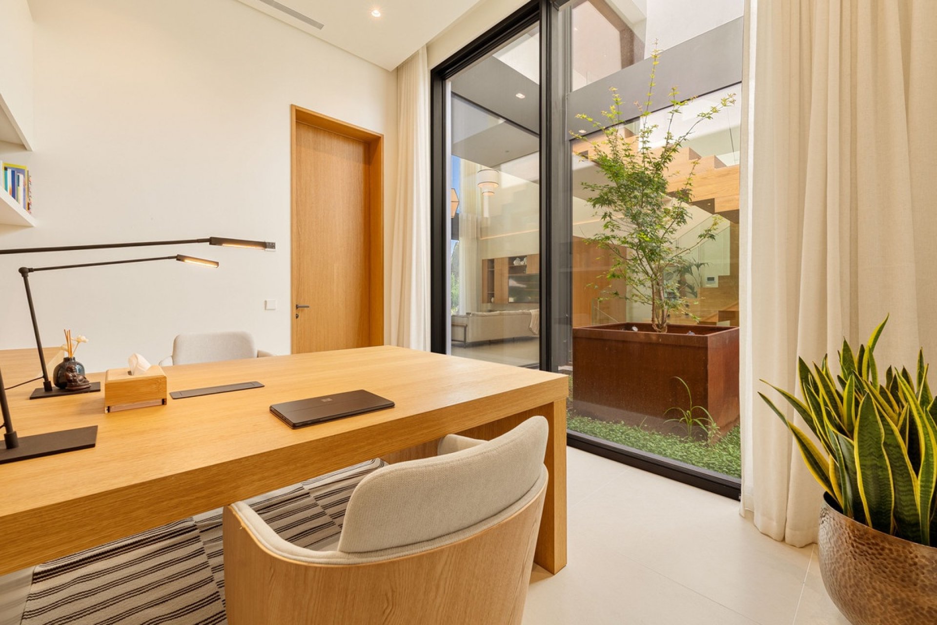 Resale - Villa - Marbella - Guadalmina Alta