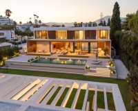 Resale - Villa - Marbella - Guadalmina Alta