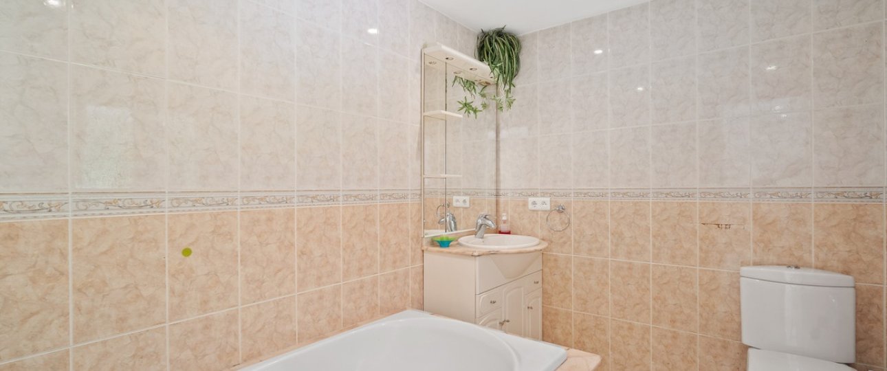 Resale - Villa - Marbella - Guadalmina Alta