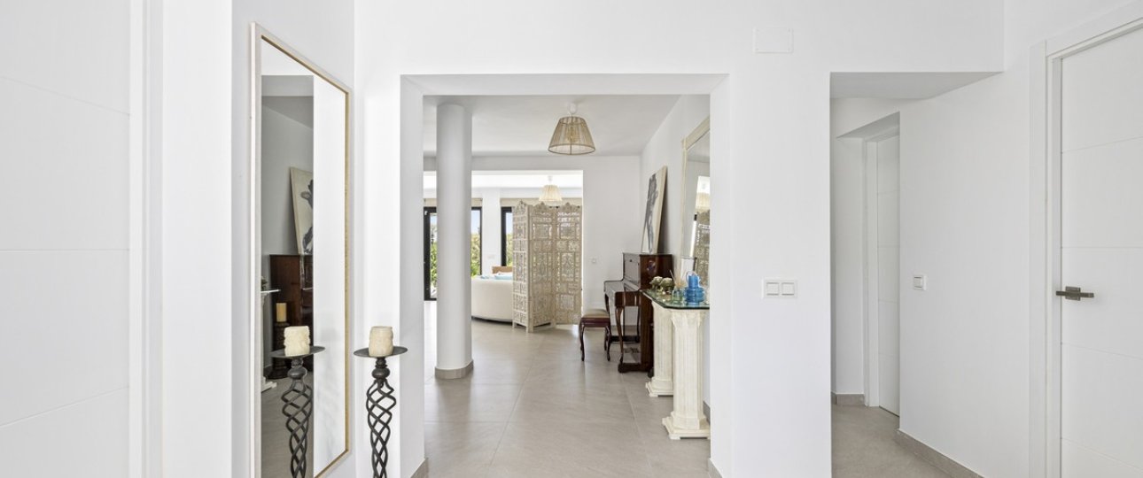 Resale - Villa - Marbella - Guadalmina Alta