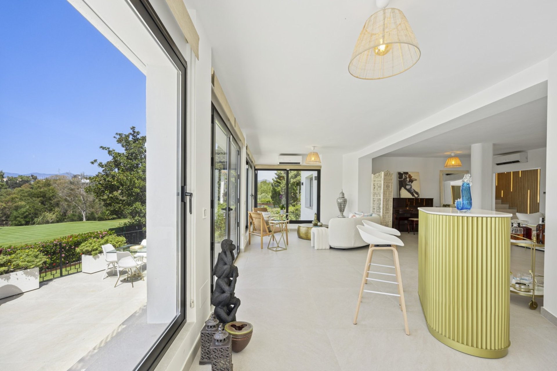 Resale - Villa - Marbella - Guadalmina Alta