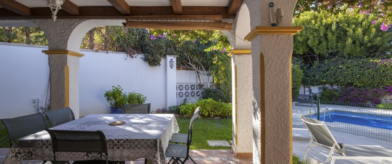 Resale - Villa - Marbella - Guadalmina Alta
