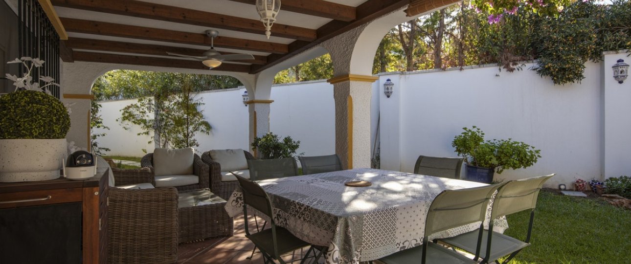 Resale - Villa - Marbella - Guadalmina Alta