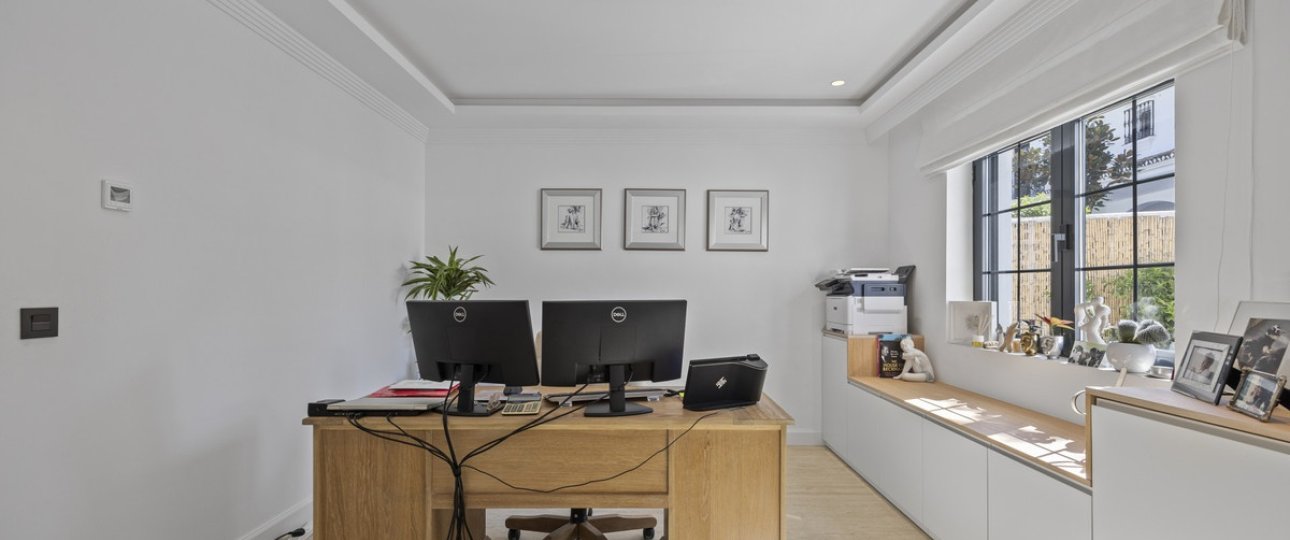 Resale - Villa - Marbella - Guadalmina Alta
