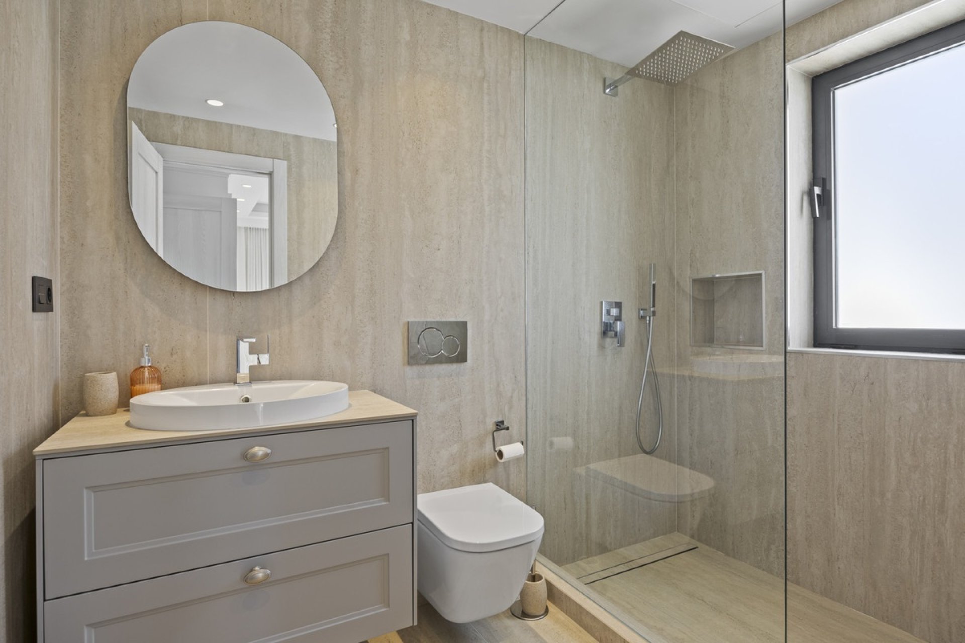 Resale - Villa - Marbella - Guadalmina Alta