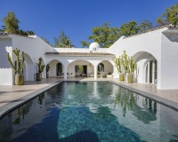 Resale - Villa - Marbella - Guadalmina Alta