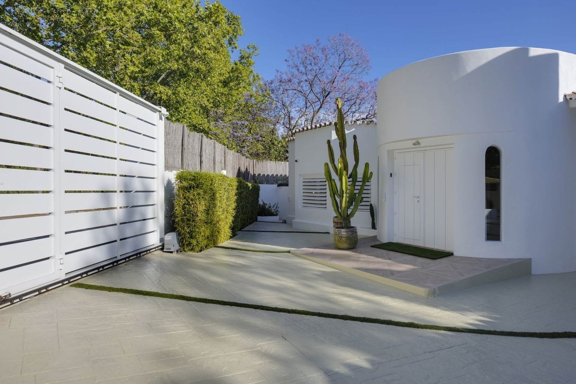 Resale - Villa - Marbella - Guadalmina Alta