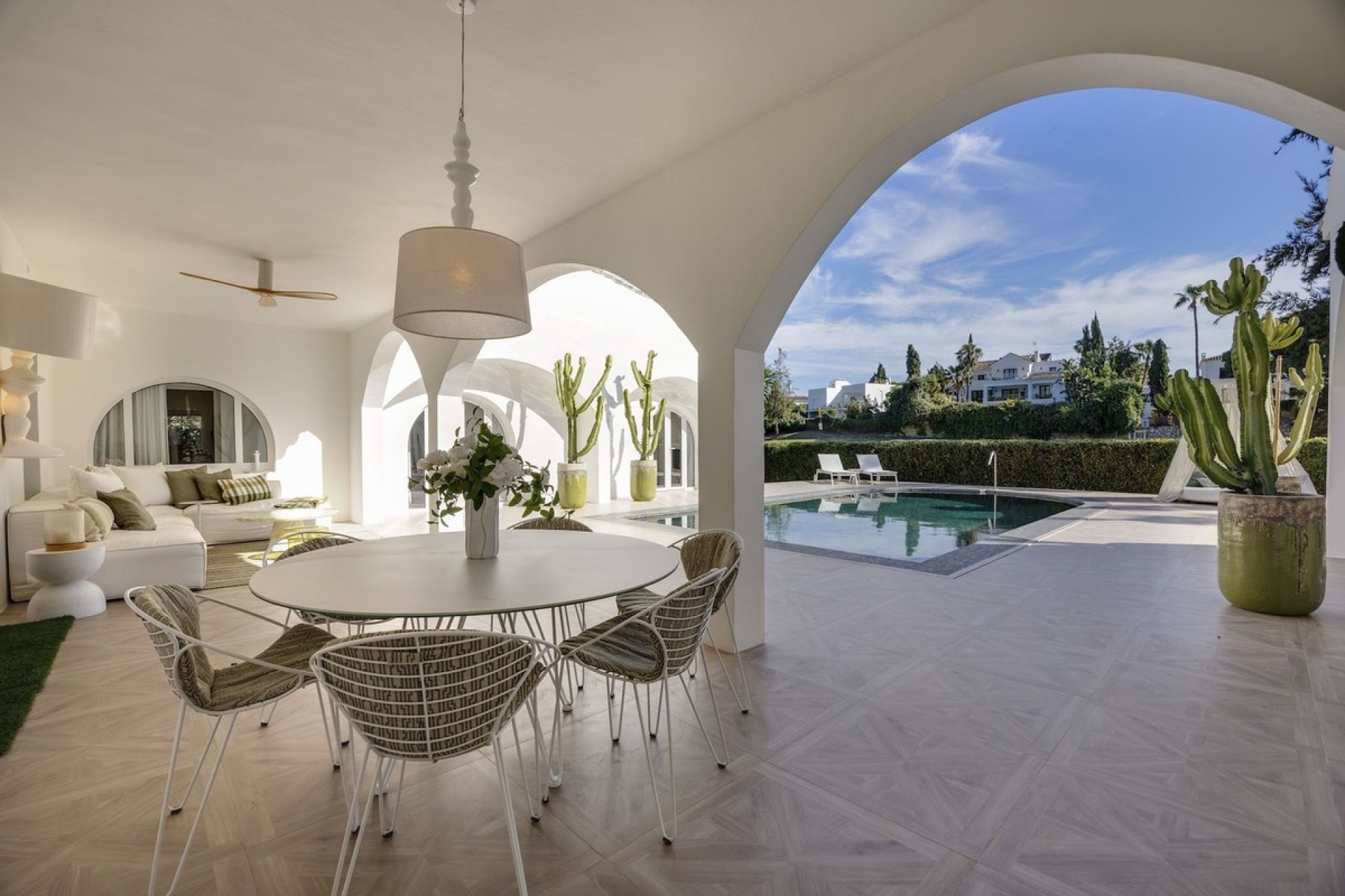 Resale - Villa - Marbella - Guadalmina Alta