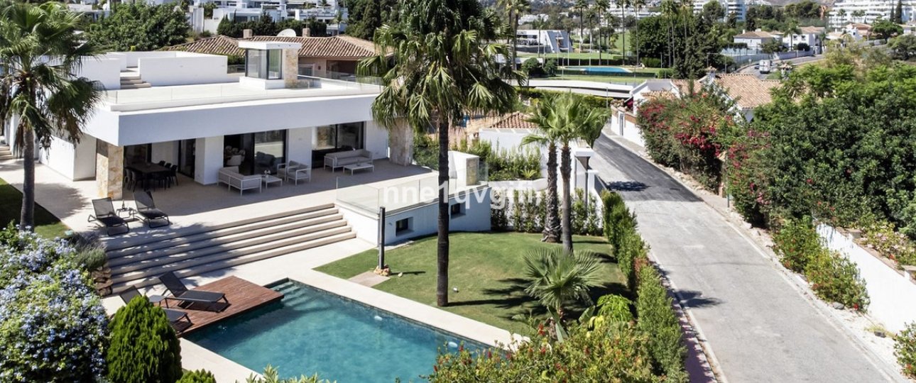 Resale - Villa - Marbella - Guadalmina Alta