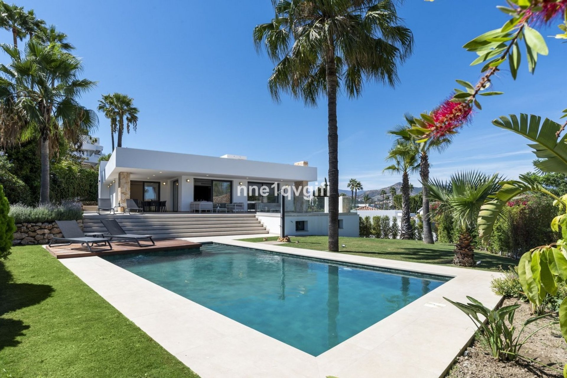 Resale - Villa - Marbella - Guadalmina Alta
