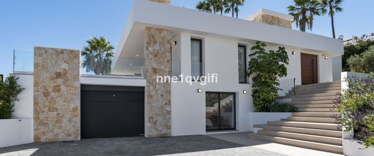 Resale - Villa - Marbella - Guadalmina Alta