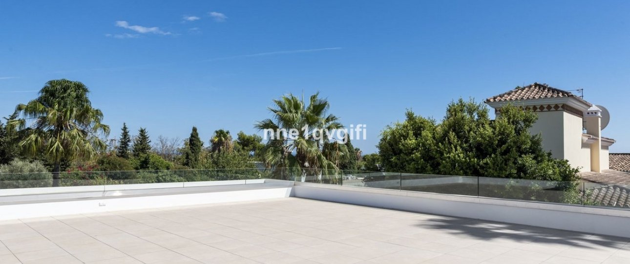 Resale - Villa - Marbella - Guadalmina Alta