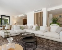 Resale - Villa - Marbella - Guadalmina Alta