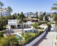 Resale - Villa - Marbella - Guadalmina Alta