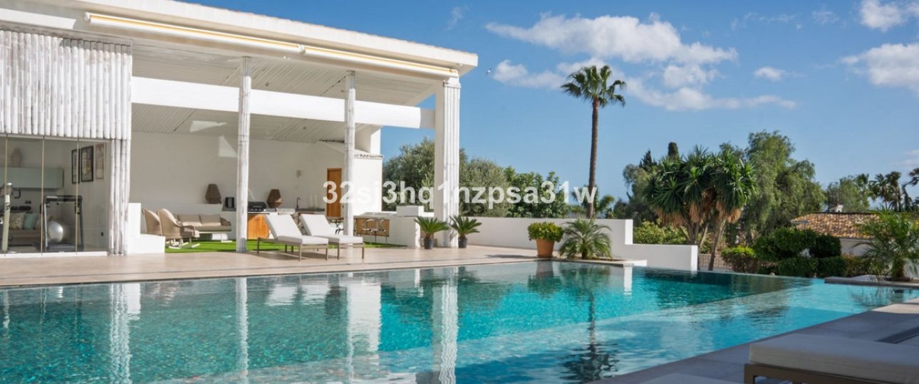 Resale - Villa - Marbella - Guadalmina Alta