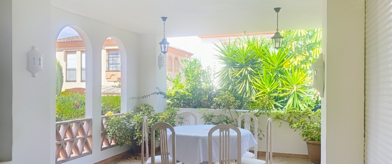 Resale - Villa - Marbella - Guadalmina Alta